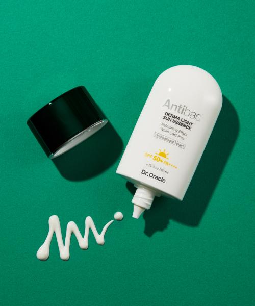 

Dr.oracle Anti Park Derma Lite Солнечная эссенция Spf50+ Pa++++ 60мл FREE