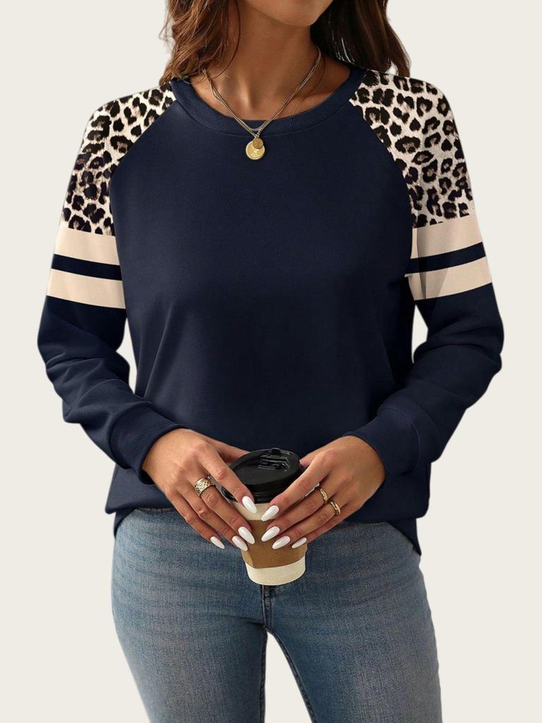 Dámská fleecová mikina s barevným leopardím vzorem a kulatým výstřihem - Podzimní/Zimní móda