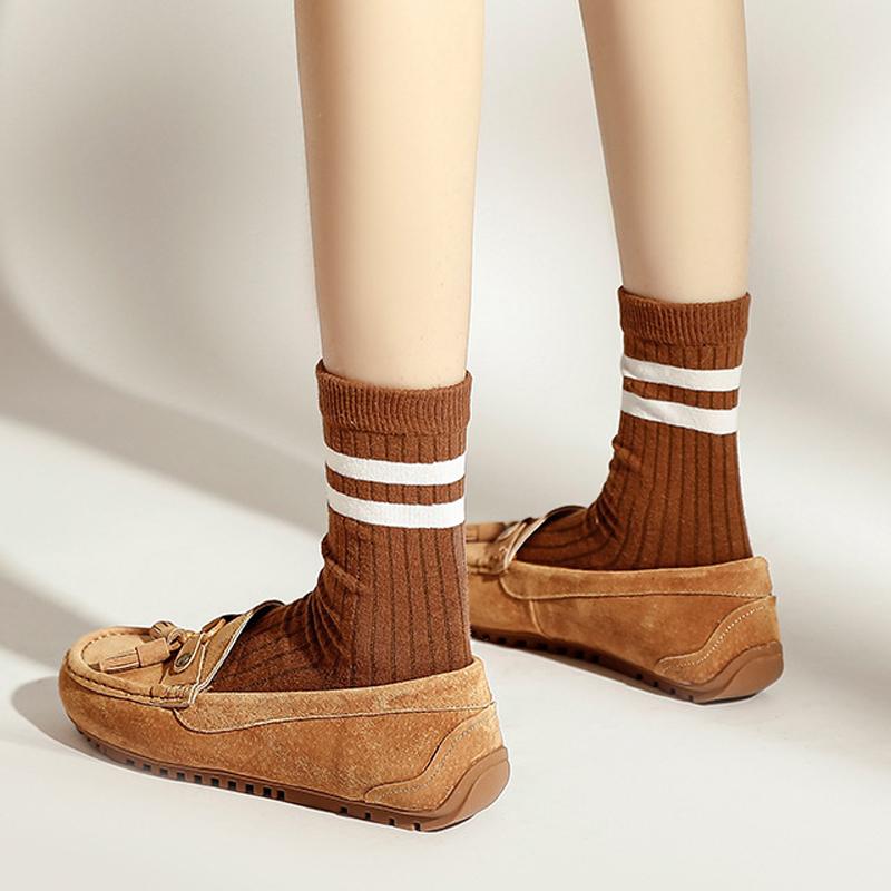 Módní Dámské Mokasíny z Pravé Kůže Semišové s Třásněmi Mujer Pohodlné Boty na Bosou Nohu Dámské Celoroční Lodičky Boty do Lodi