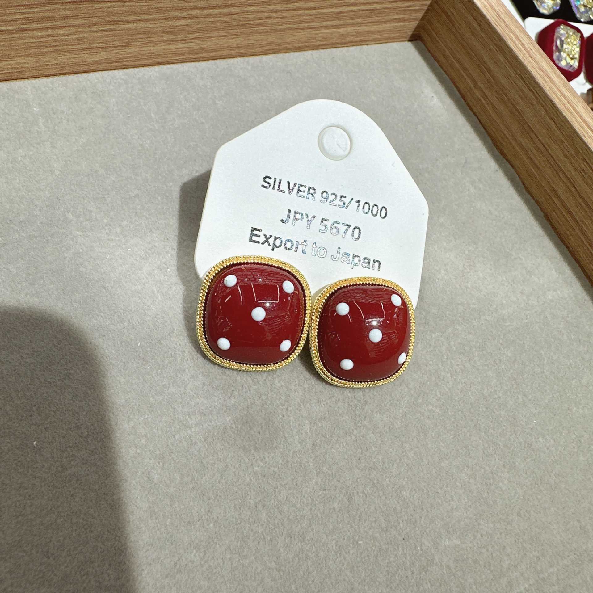 Серьги-шарики в стиле ретро в стиле Гонконга, легкие роскошные маленькие серьги, сенсорные серьги, аксессуары Ankela