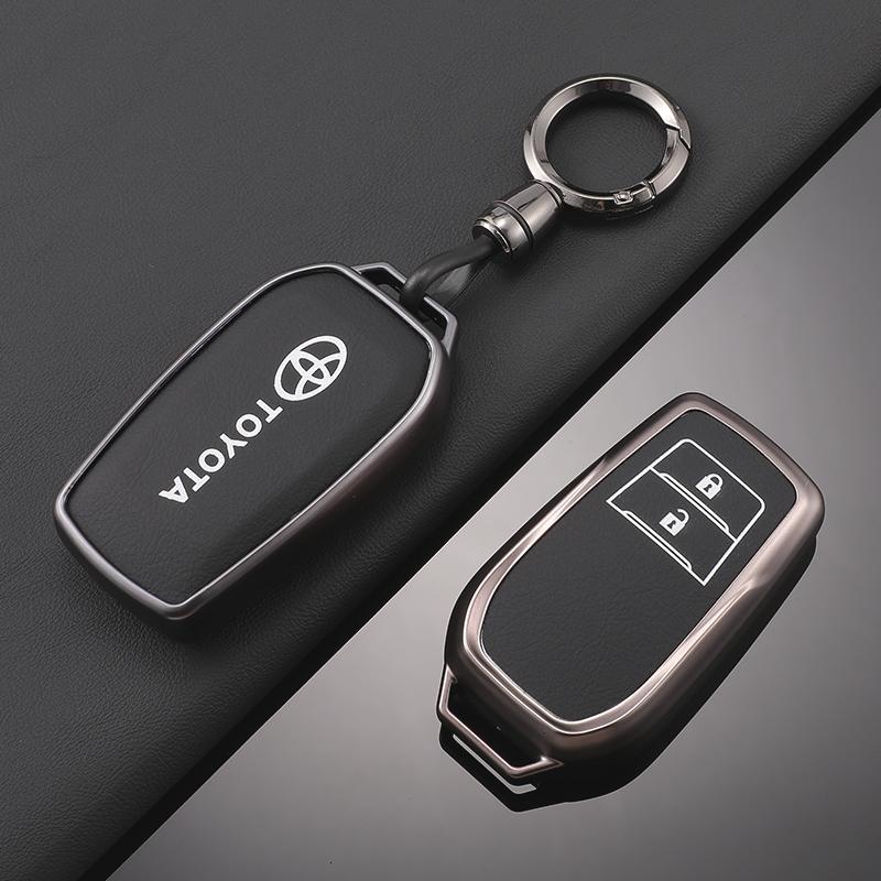 Läder Bilnyckel Fodral Fobskydd för Toyota RAV4 Crown Hilux Fortuner Yaris Prius Corolla Camry Land Cruiser Avensis Verso Prado C