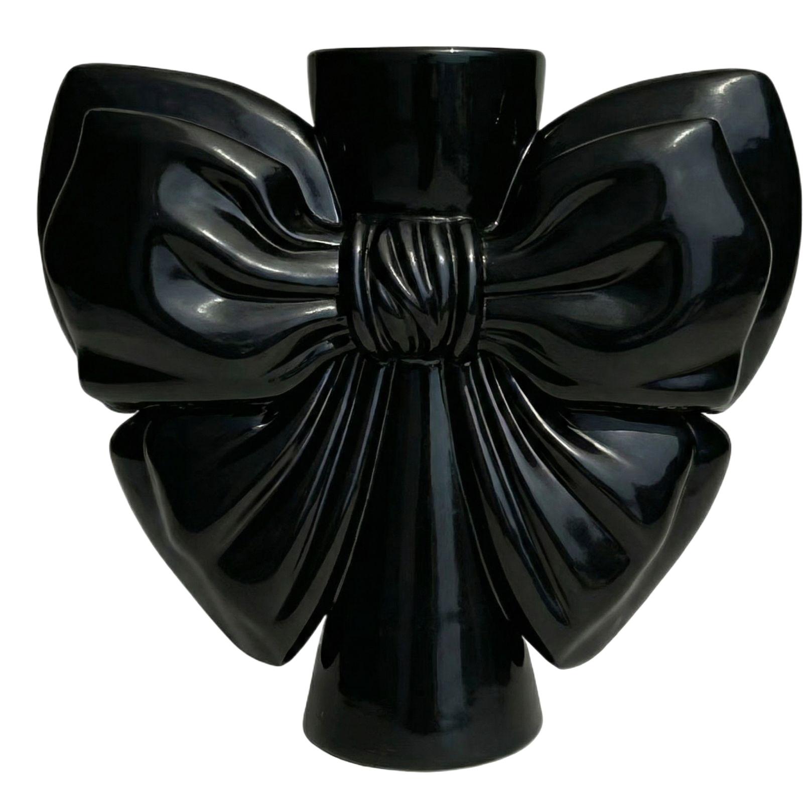 

Художественные вазы, напечатанные на 3D-принтере, — отличный выбор для подарков и цветочных композиций. One Size чёрный