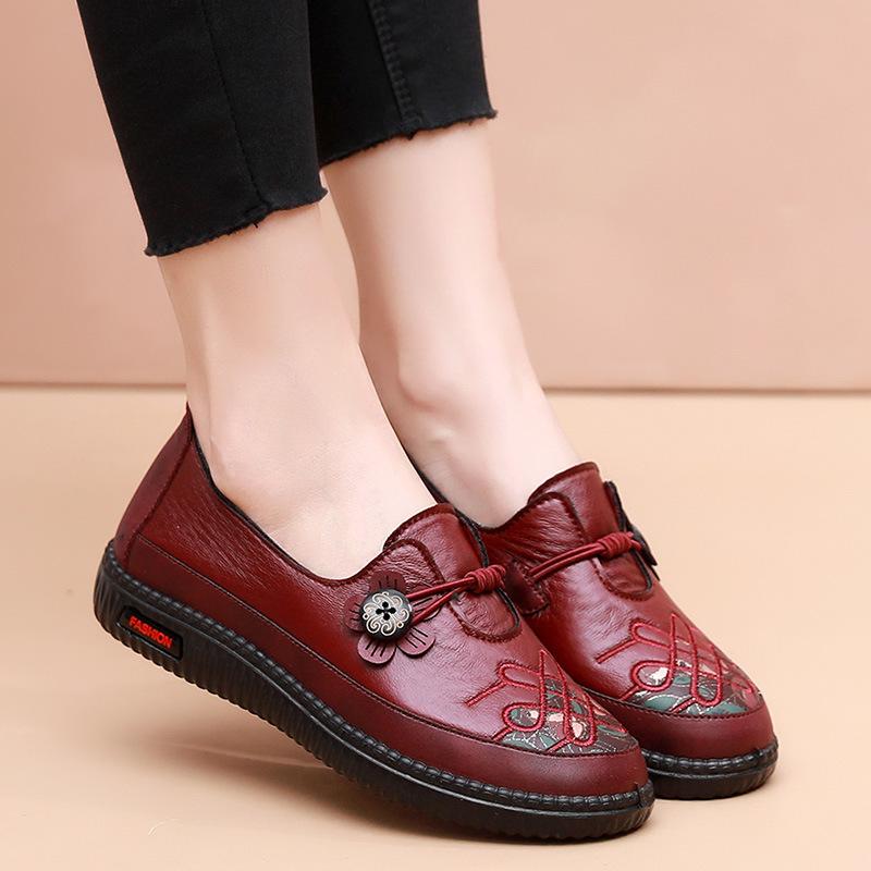 Old ******* Cloth Shoes Female Grandma Shoes ****** and Autumn New S**t-soled Non-slip Lightweight Mother Shoes Breathable Old Lady Shoes