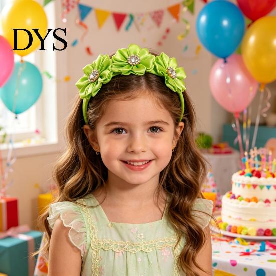 Flower Headband Princess Rhinestone Inlaid Multi-Petal 3D Flowers Lightweight Comfortable Hair Hoop Girls Party Accessory Transparent Plastic