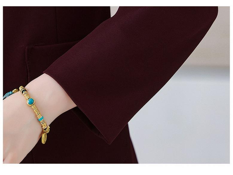 Podzimní móda Stylový kabát s klopami pro ženy středního věku 40-50 let - Elegantní krátký drobný design