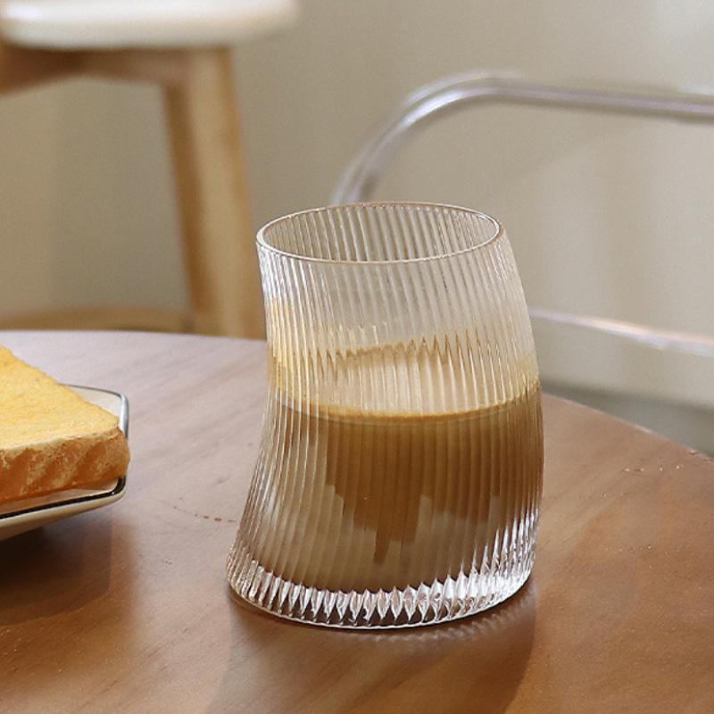 325ml Nordic Creative Striped Glass Cup Crescent Shaped Cocktail Glass Restaurant Beverage Cup Iced Coffee Latte Juice Tea Mugs