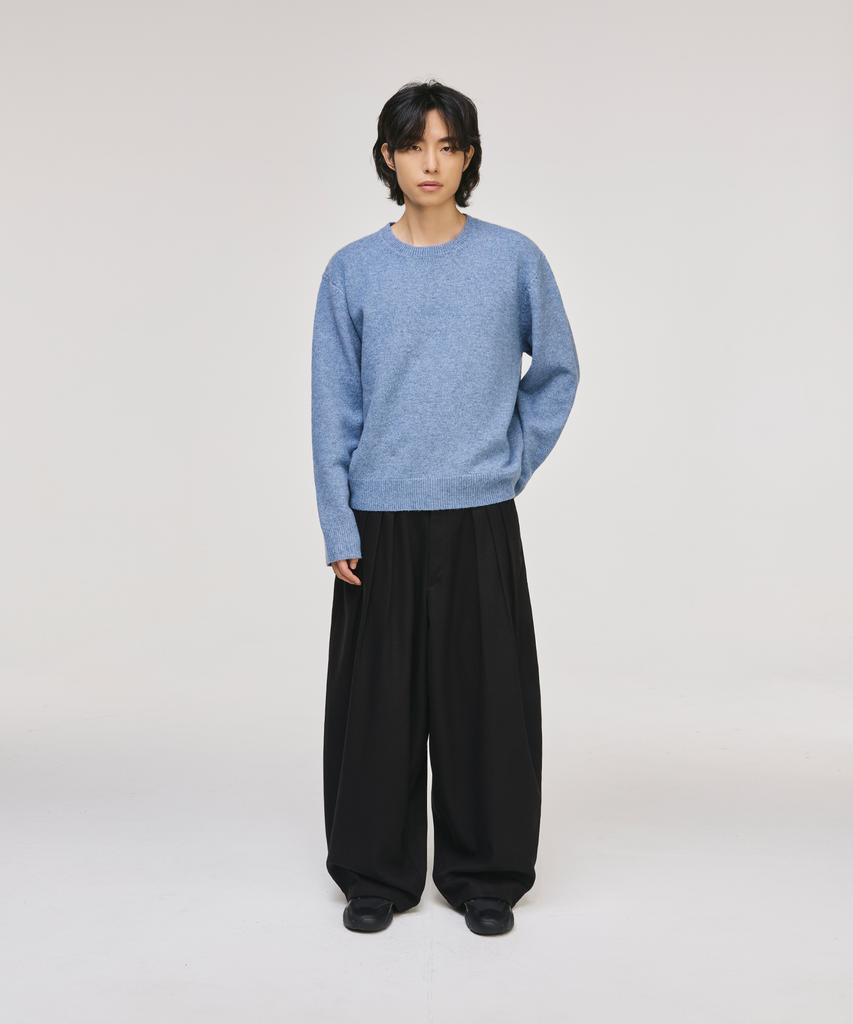 SIGNATURE Blend Shade Round Neck Knit [Light Blue]