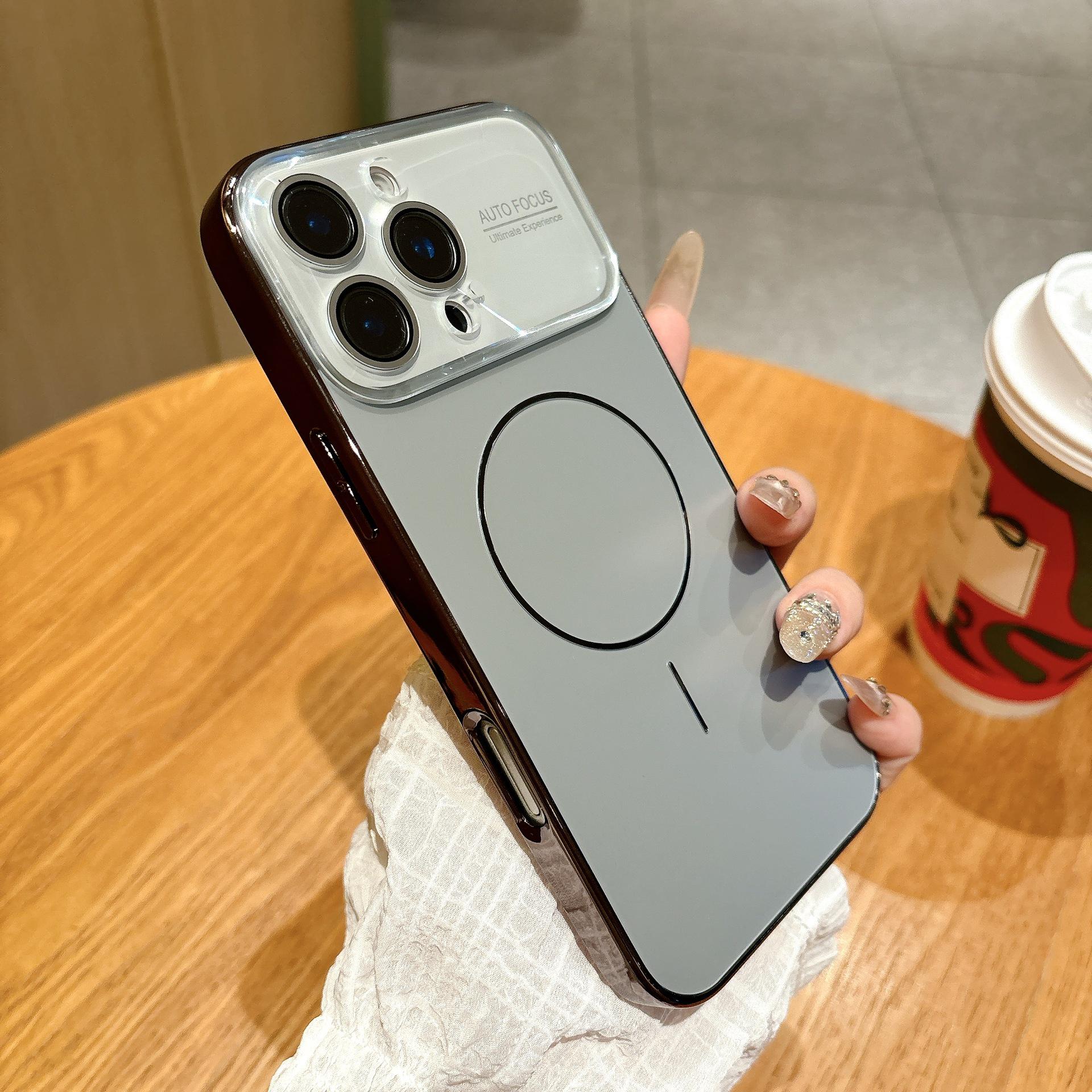 

iPhone 17 Pro Max Electroplated Magnetic Protective Case with Laser Lens Window iPhone 13