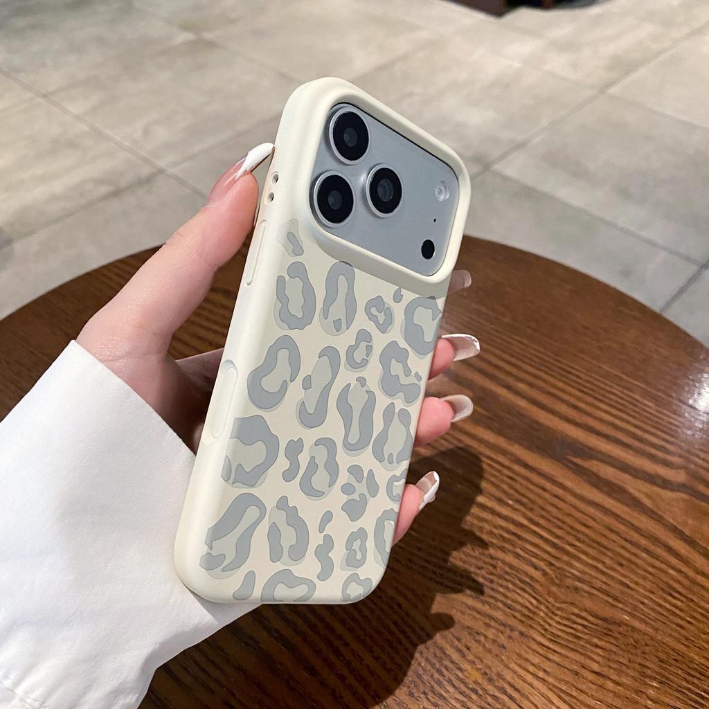 Liquid Silicone Leopard Print Soft Case For Apple iPhone 17 Air 16Pro 15 14Plus 13 Pro Max 16ProMax Protection Cover Shockproof Aesthetic Funda