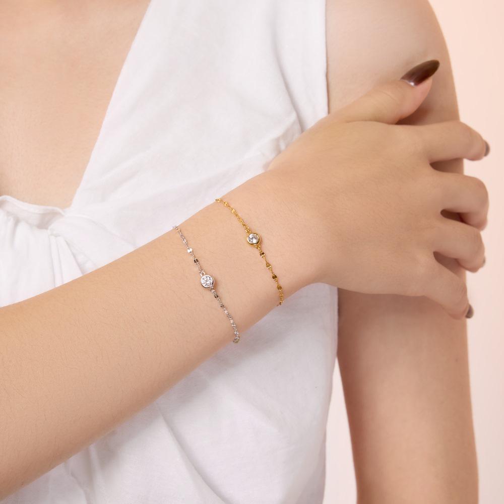 Versatile S925 Sterling Silver Bracelet for Women: Exquisite Single Diamond Lip Chain Design