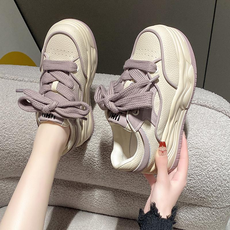 

Весна 2024 года. Новые маленькие белые туфли для женщин. Модная тенденция на толстой подошве. Универсальные спортивные и повседневные туфли для сноуборда. 35 фиолетовый