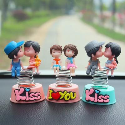 2Pcs/Set Cute Cartoon Couple Spring Shaking Head Car Dashboard Doll Ornament Decoration Auto Interior Accessories for Gift