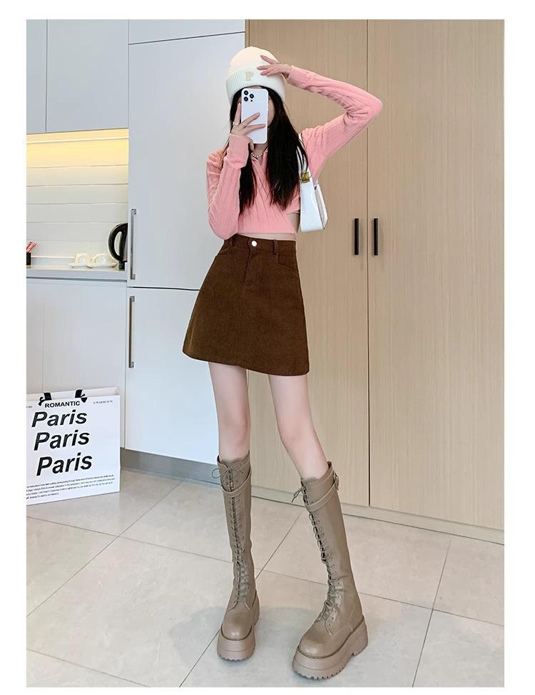 2026 Women's High-Waisted Corduroy A-Line Skirt: Slimming, Anti-Exposure Design for Autumn/Winter