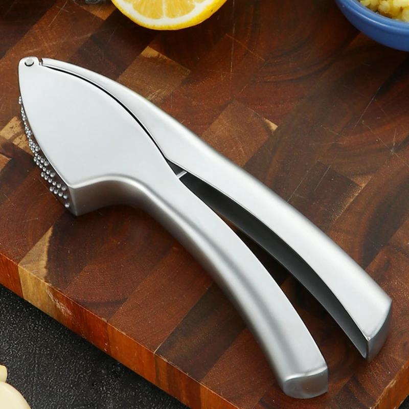Garlic Press Crusher Mincer with Sturdy Construction Professional Food Grade Rust proof Easy Squeeze and Clean