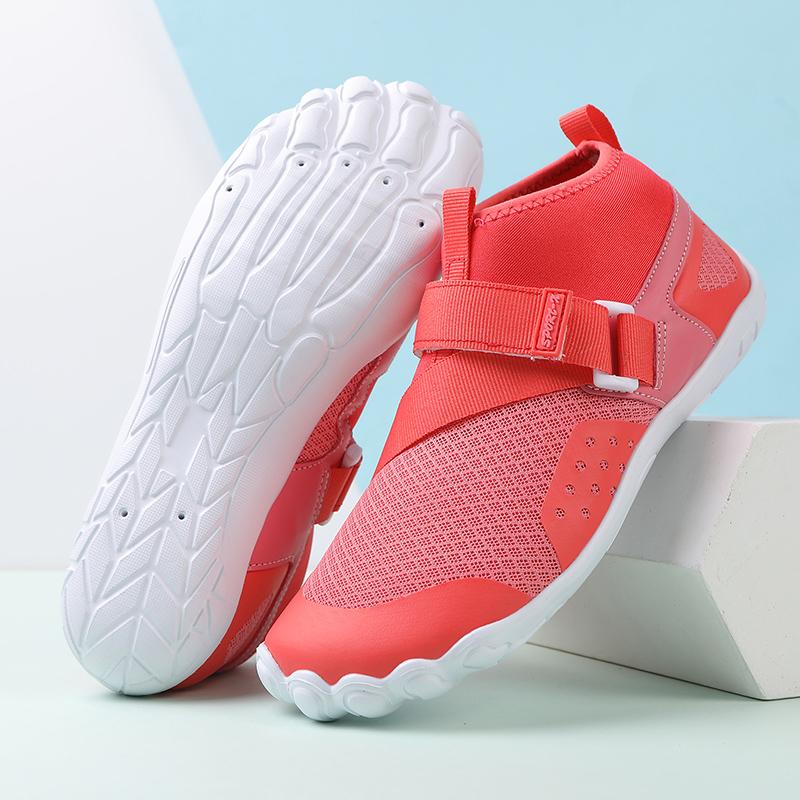 

Unisex Swimming Water Shoes Men Barefoot Outdoor Beach Sandals Upstream Aqua Shoes Nonslip River Sea Diving Sneakers Plus Size 47