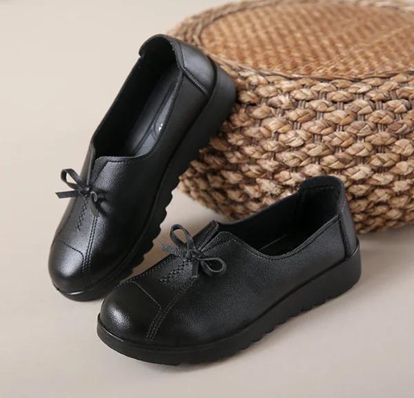 Nowe Wiosenne Mokasyny na Miękkiej Podeszwie Antypoślizgowe Buty Codzienne Damskie Wygodne Buty do Pracy Modne Klasyczne Codzienne Skórzane Buty dla Mamy