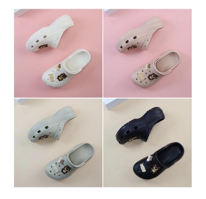 Children's Summer Breathable Cartoon Clog Slippers - Thick Sole, EVA Soft Sole, Outdoor Beach Wear.