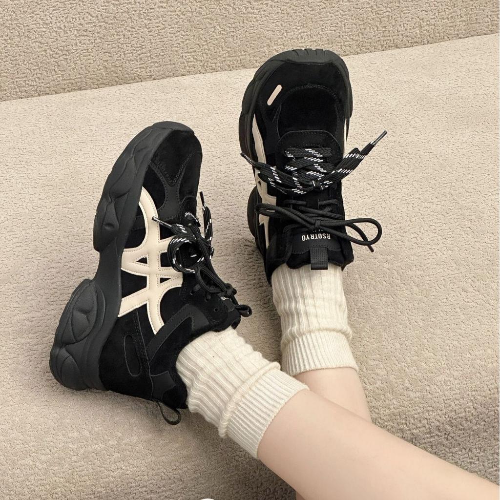 Läder höga skor dam plattform höjande höst nya mångsidiga skor jogging casual sportskor