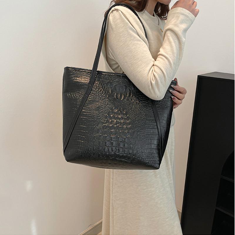 Vintage Crocodile Leather Women Handbag Large Capacity Shoulder Shopping Bag Travel Ladies Fashion Commuter Totes