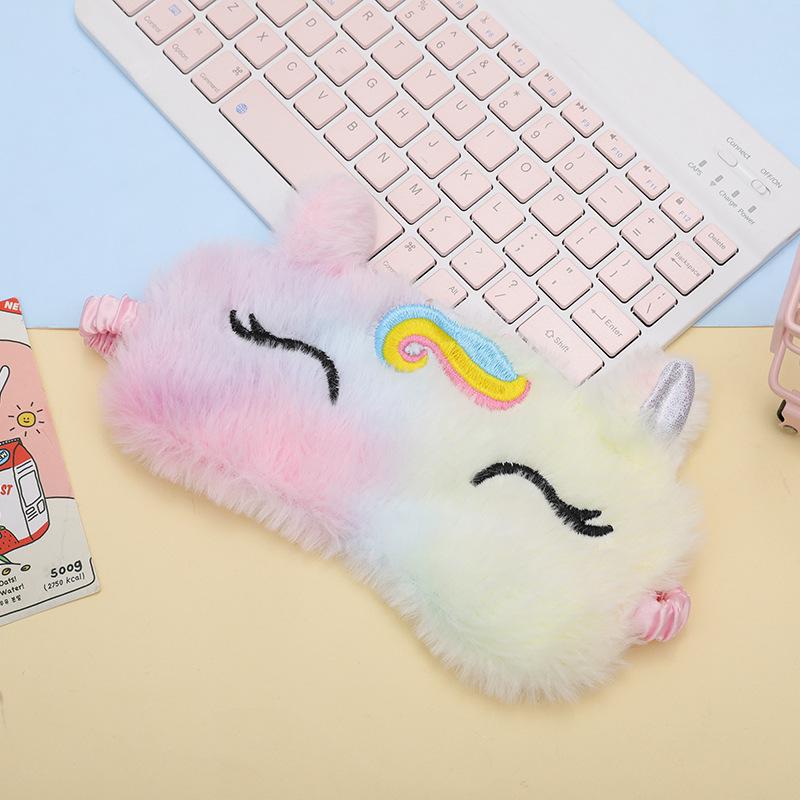 Plush Squinting Eye Mask: Breathable, Light-blocking, and Comfortable for Autumn/Winter Sleep.