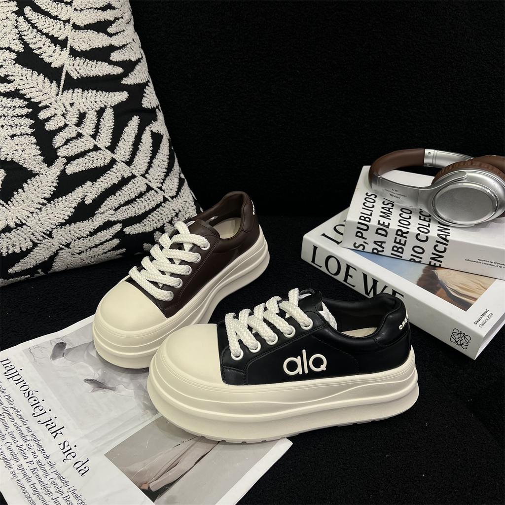 Leather big head ugly cute bread shoes 2025 autumn new small casual height increase versatile muffin board shoes