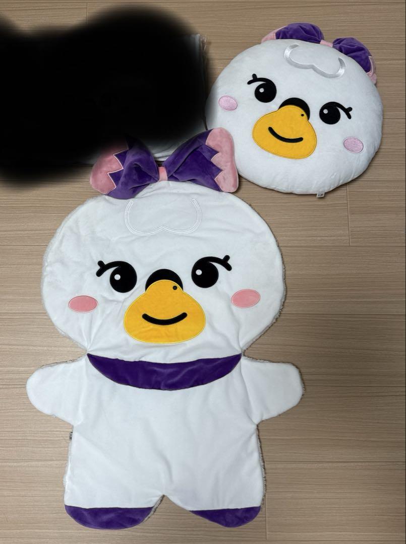 

[Б/У] Плед-подушка NiziU MAYAN