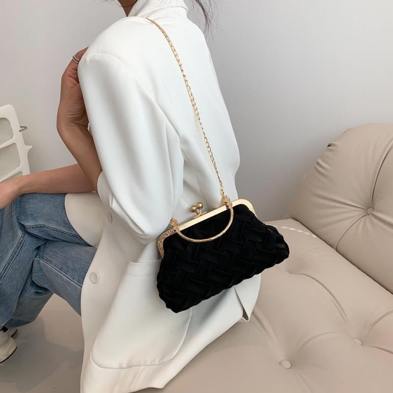 Trendy Shell Shaped Crossbody Bag With Single Strap Perfect For Autumn Outings