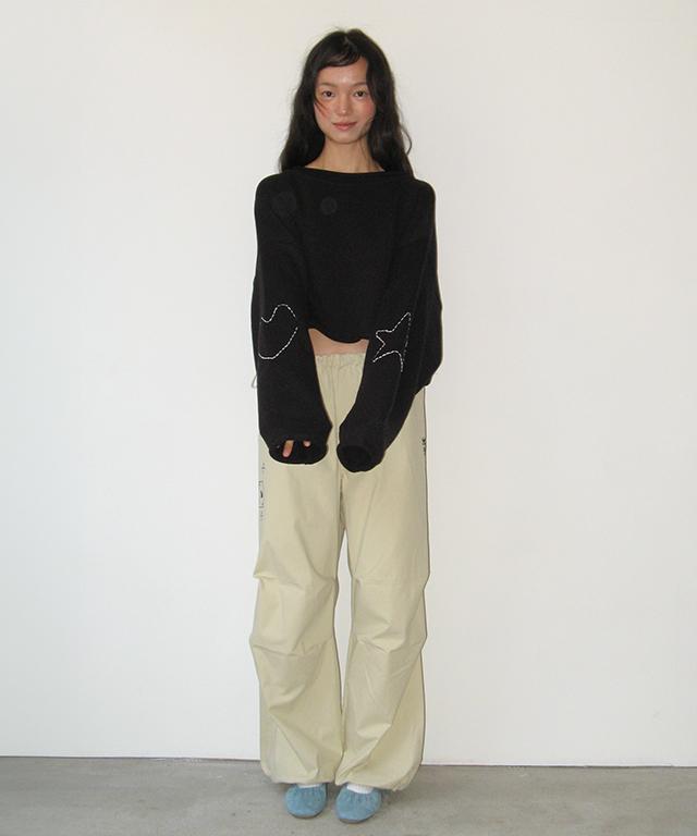 RONRON Heart Star Hand Stitch Overfit Crop Knit Black