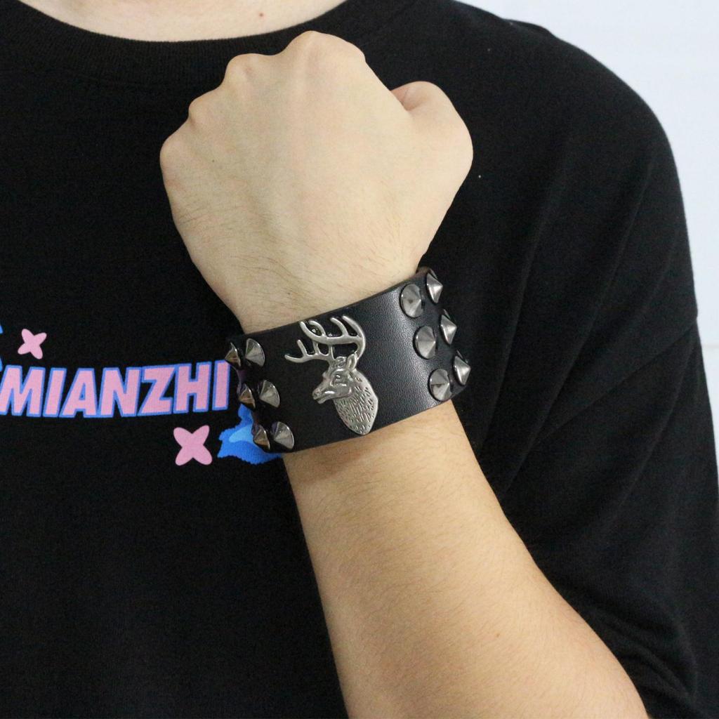 European and American Punk Rivet Leather Bracelet Fashionable Wristband