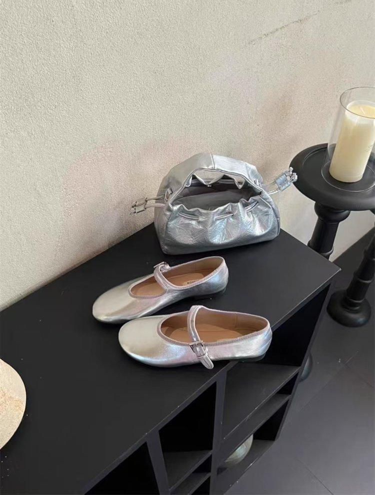 

Одно слово с туфлями Мэри Джейн женские весна и осень 2025 новые туфли-балетки с мелким вырезом плоские красные туфли бабушки 40