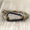 Pulsera de Aventura al Aire Libre y Montañismo para Hombres Hecha a Mano Ajustable de Paracord con Mosquetón Negro Joyería Punk Masculina Pulsera