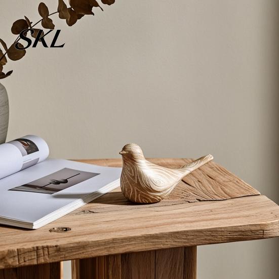 Unique Retro Bird Home Accessories Resin Ornaments, Wood Color Figurine, Handmade Carved Country Living Ornaments Decorative Statue for Farmhouse