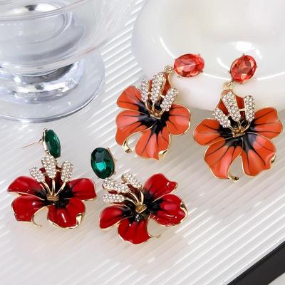 Exquisitos Pendientes de Flor de Gota de Diamante con Aguja de Plata 925 para Mujer: Elegante, Moderno y Versátil