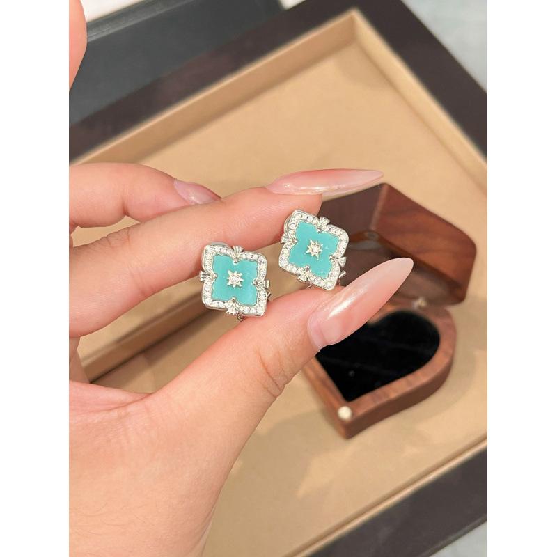 French Vintage Buchi Rhombus Clover Tianhe Pine Set Versatile Premium Light Luxury Necklace Bracelet Earrings Ring