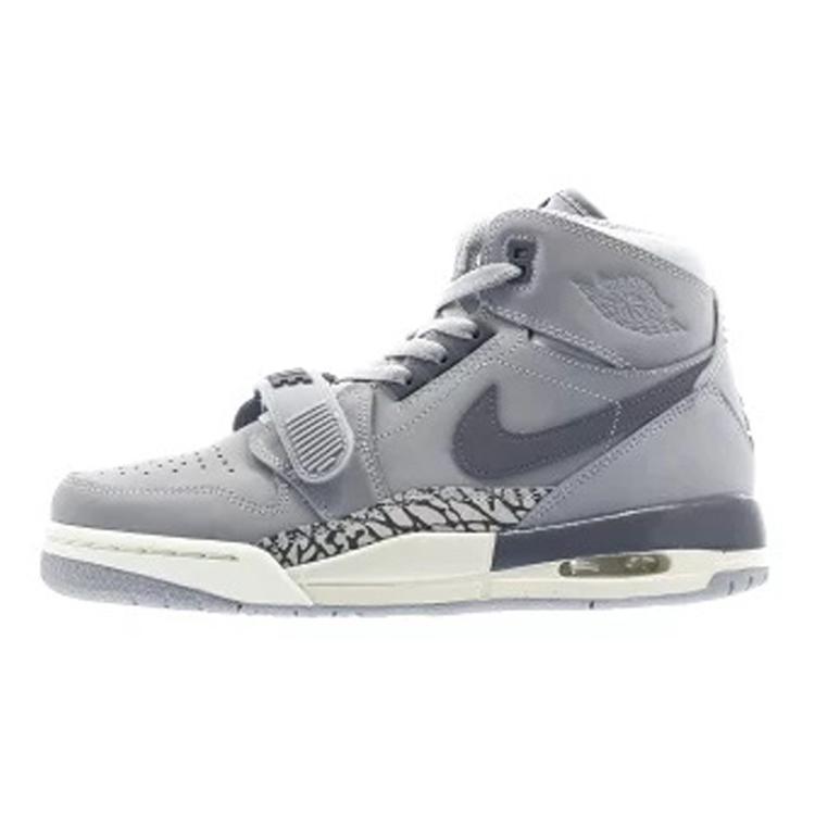 

New Jordan Kids Air Jordan Legacy 312 Wolf Grey Sneakers AT4040-002 40