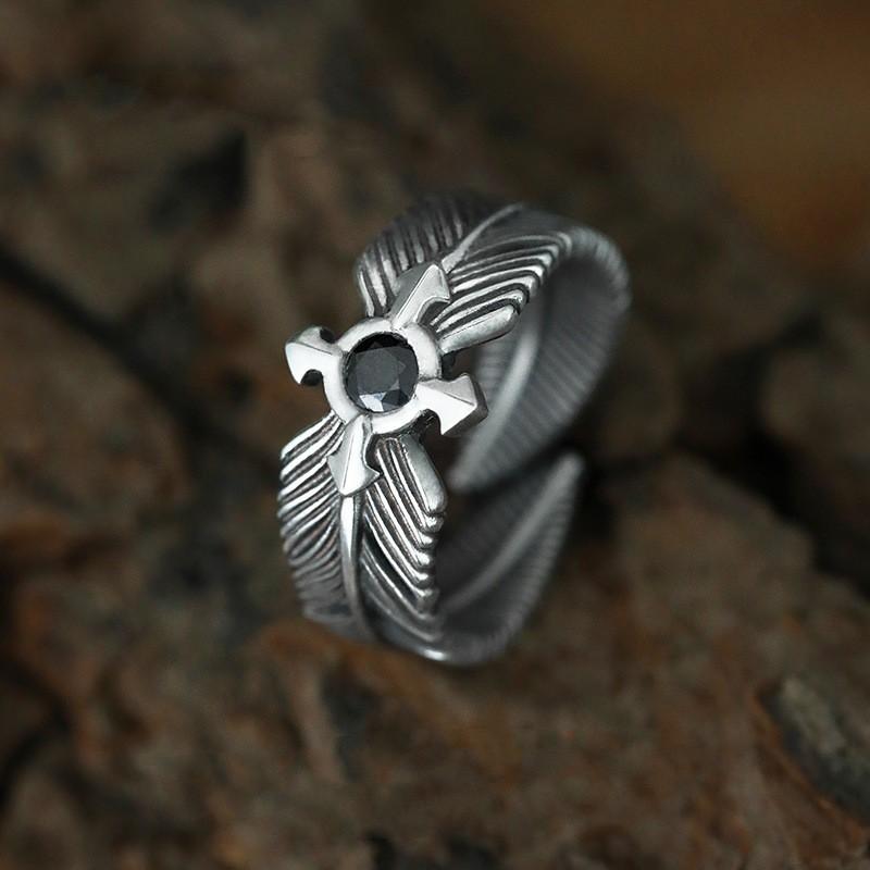 Verstellbarer Herrenring aus Sterlingsilber mit Federkreuz und schwarzem Zirkonia im Vintage-Stil, Statement-Ring für den täglichen Gebrauch
