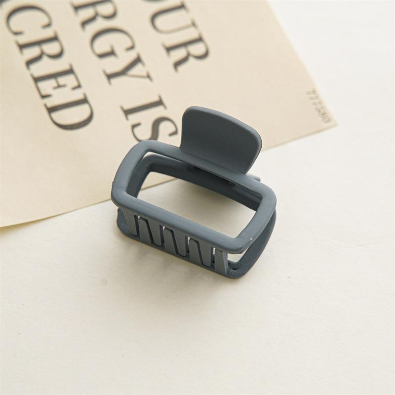 2023 New Women Sweet Resin Large Barrettes Crab Hair Clip Fashion Jelly Hair Claw Shark Clip For Girls Hair Accessories Headwear