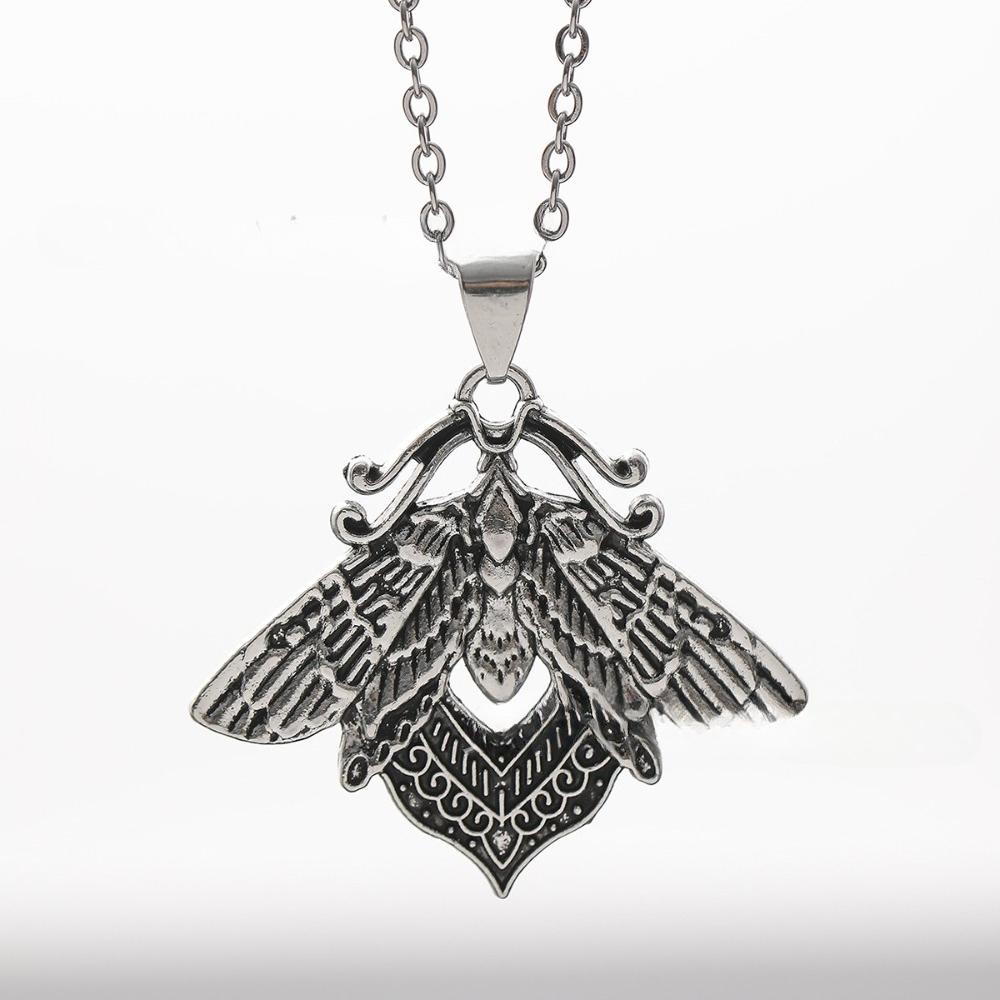 Personality Gothic Exquisite Relief Silver Color Insect Death Moth Pendant Necklace for Women Men Halloween Choker Jewelry Gifts