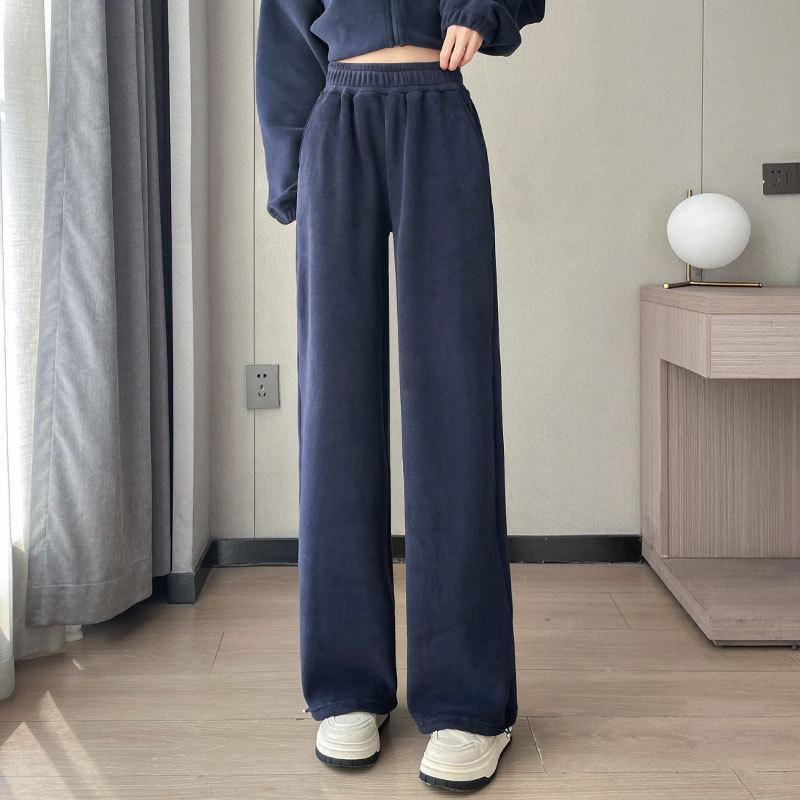 Women's 2024 Double-Sided Fleece Tracksuit: Cozy Yoga Jacket & Casual Warm Pants for Autumn/Winter Fitness.