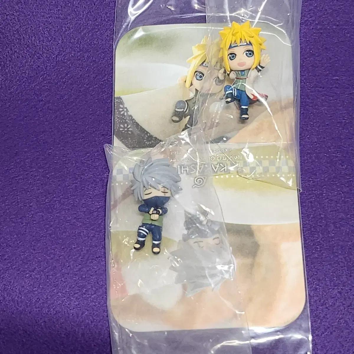 

Batch) Naruto Ochatomo Gacha Figures Kakashi Minato