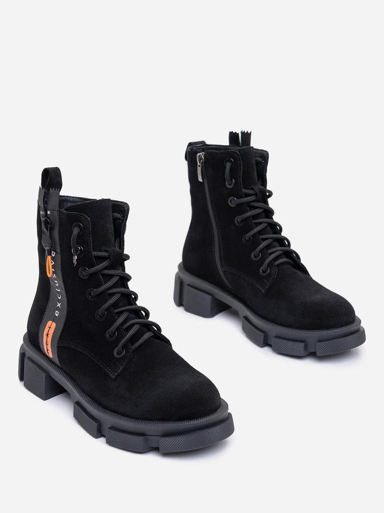 Suede Boots with ISSA PLUS Insert