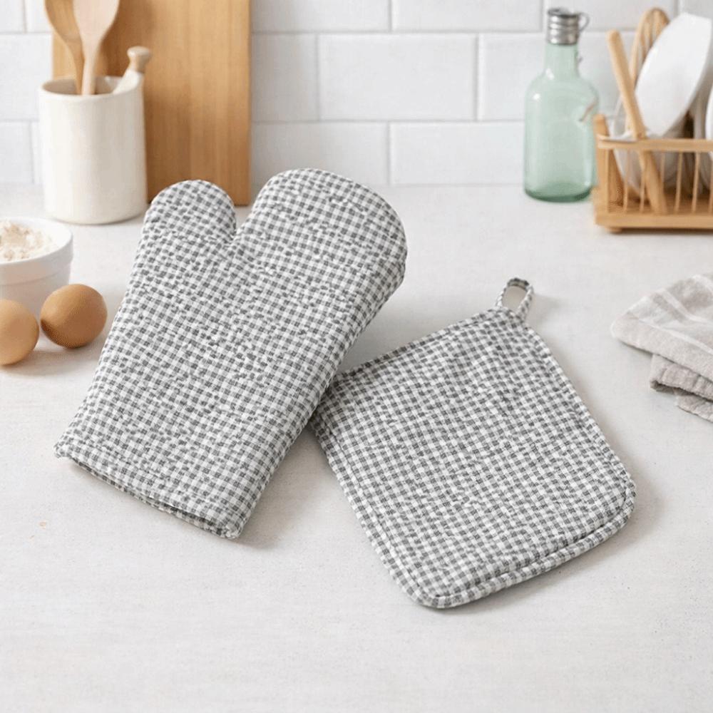 2Pcs Heat Resistant Microwave Oven Gloves Heat Insulation Baking Gloves  Hot Pot Cooking