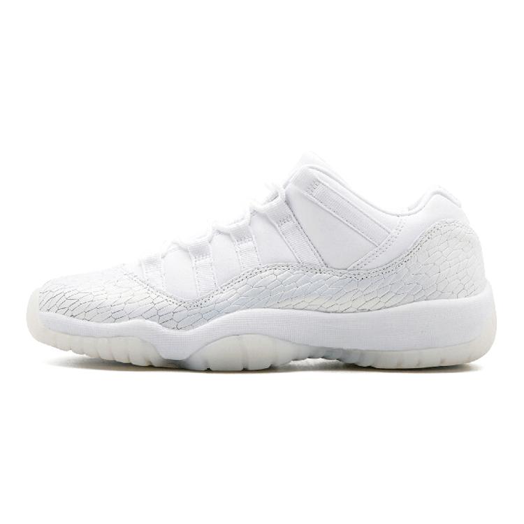 

JORDAN 11 Retro Low Heiress Pure Platinum GS 35.5