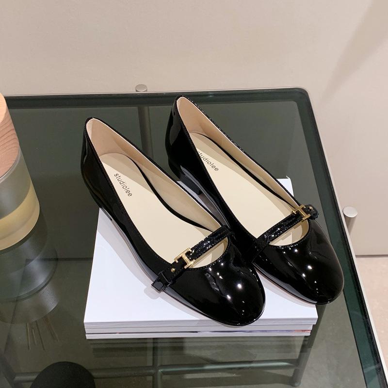Shoes temperament small round head one-word buckle with patent leather flat bottom commuting single shoes women's spring