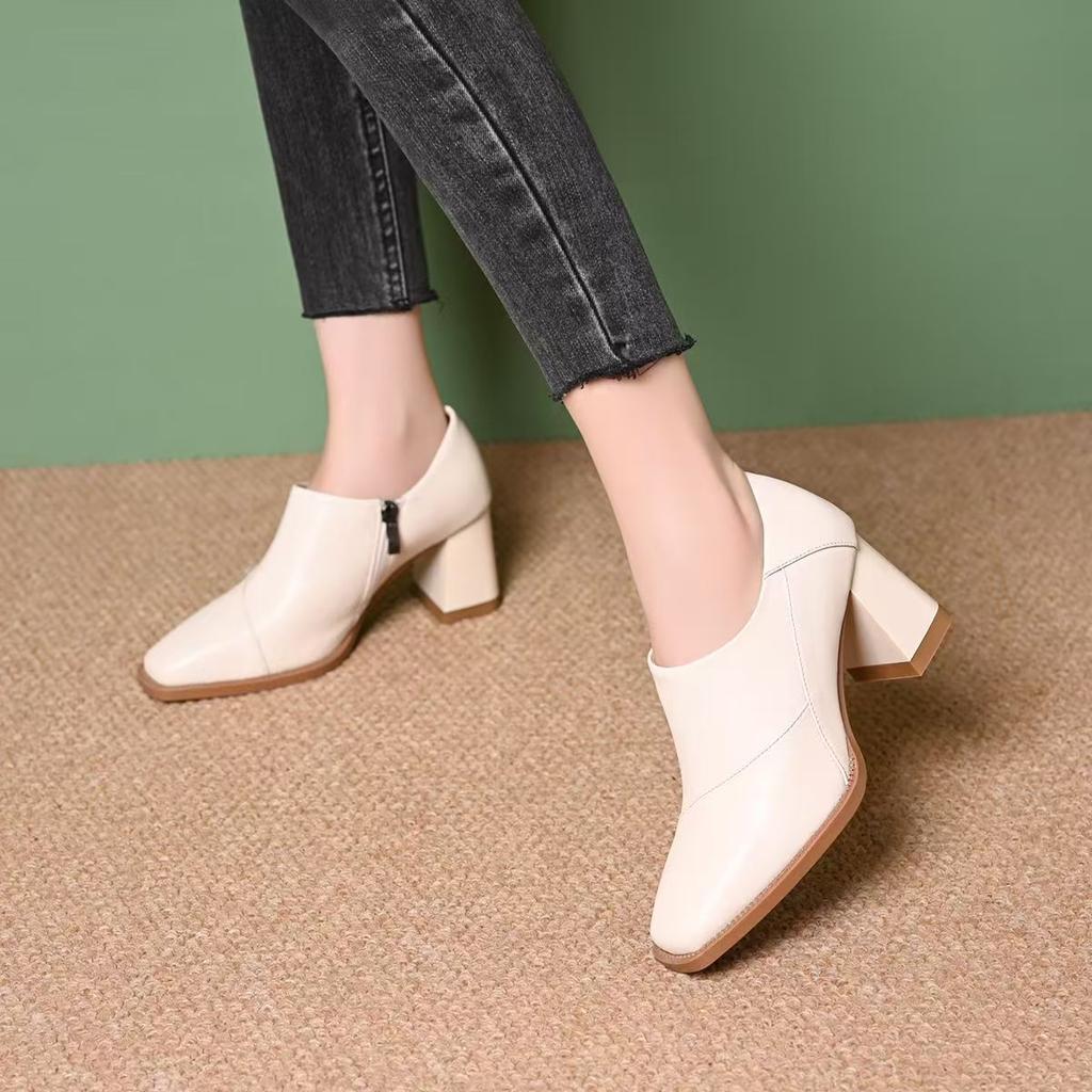 French simple square head thick heel single shoes 2025 spring and autumn retro low top light commuting deep mouth high heels women