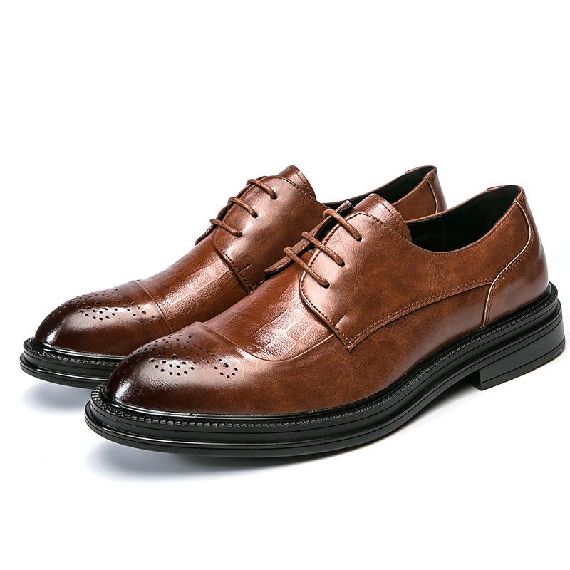 

Cheap spring new leather shoes business casual soft sole handmade British style brock wedding shoes 45 коричневий