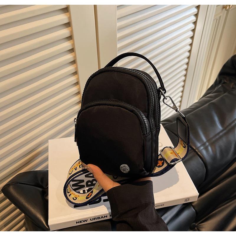 

Широкий плечевой ремень Маленькая сумка-саквояж Женская наплечная сумка Легкое путешествие Мода для поездок Женская сумка Универсальная повседневная сумка-мессенджер