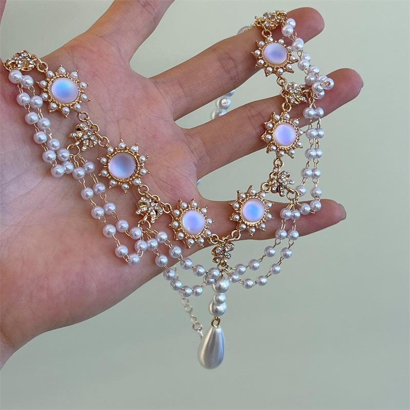 Irregular Multi-layer Embellished Alloy Snake Chain Water Droplet Classic Party Retro Light Luxury Collarbone High-end Necklace серебряный