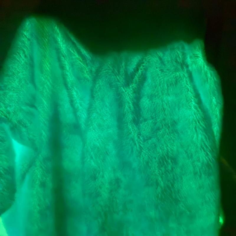 Tessuto Peluche Luminoso al Buio Larghezza 1.5m Velluto Luminoso Tessuto Fluorescente che Cambia Colore Tessuti di Design per Cucito Fai-da-te Giocattoli