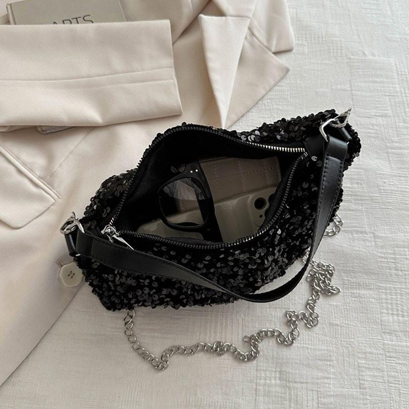 Fashionable 2024 Early Spring Shiny Design Vintage Underarm Handbag Chic Evening Party Bag In Various Colors